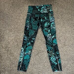 Lululemon fast and free leggings. 4